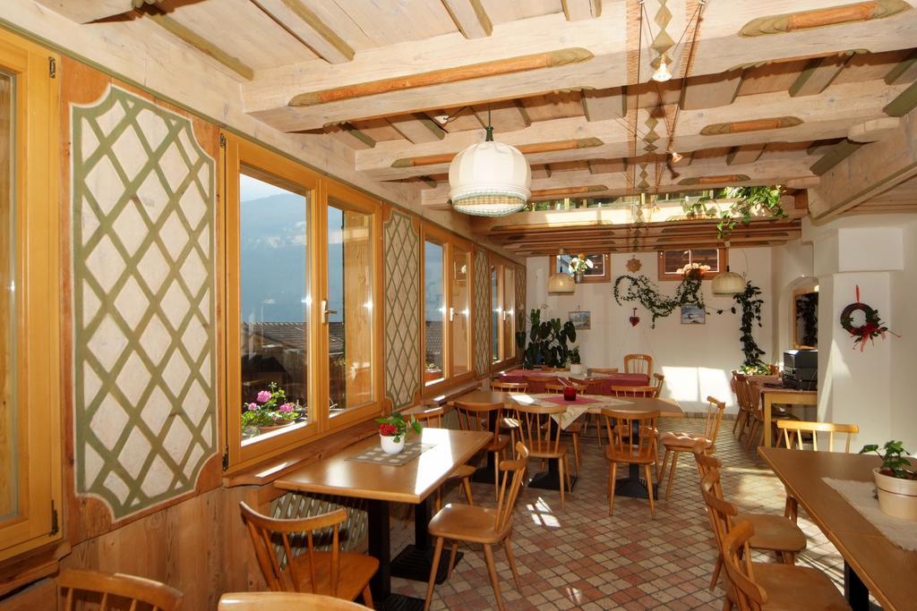 Gasthof Dorfschenke Stall Extérieur photo