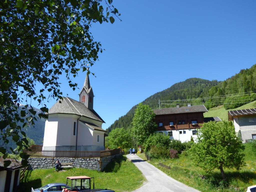 Gasthof Dorfschenke Stall Extérieur photo